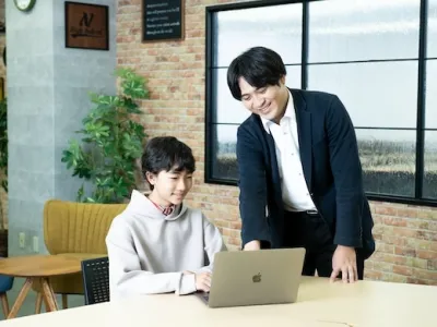 学校法人角川ドワンゴ学園の【新宿】小中高校生のためのプログラミングスクールでのインターンの画像