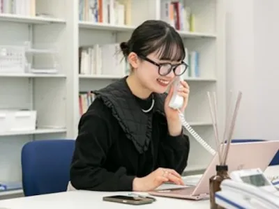 株式会社ヴェリタス・ヴィンキットの新聞、出版などマスコミや大手広告代理店への就職実績多数のインターンの画像