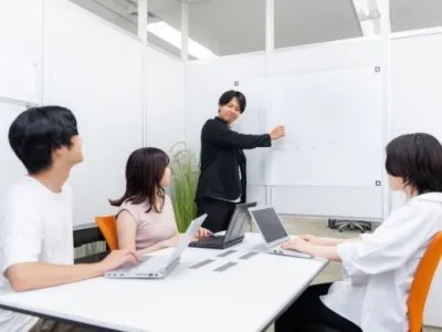 株式会社レントラックスの【時給1500円】WEBマーケティング営業！就活で圧倒的差を。の画像